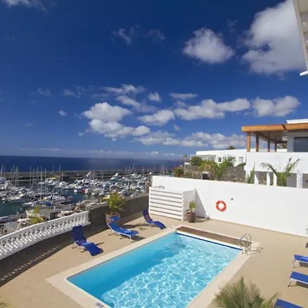 Sleeps 8 Pool Air Con Wifi Villa