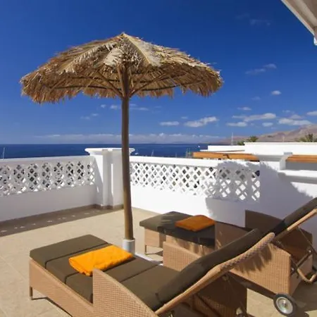Sleeps 8 Pool Air Con Wifi Puerto Calero