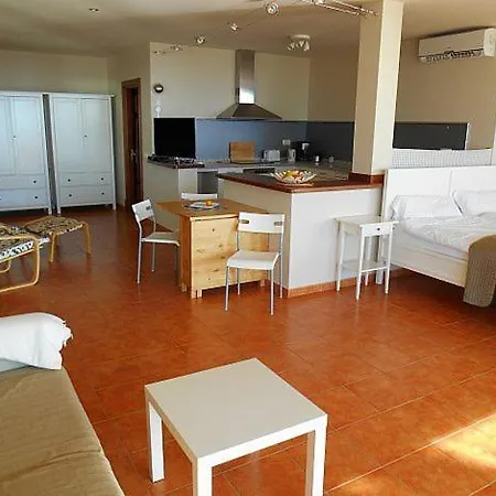 Sleeps 8 Pool Air Con Wifi Puerto Calero